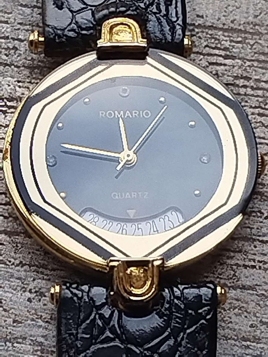 ELEGANT LADIES ROMARIO 18K GOLD ELECTROPLATED WATCH IN EXCELLENT WORKING CONDITION