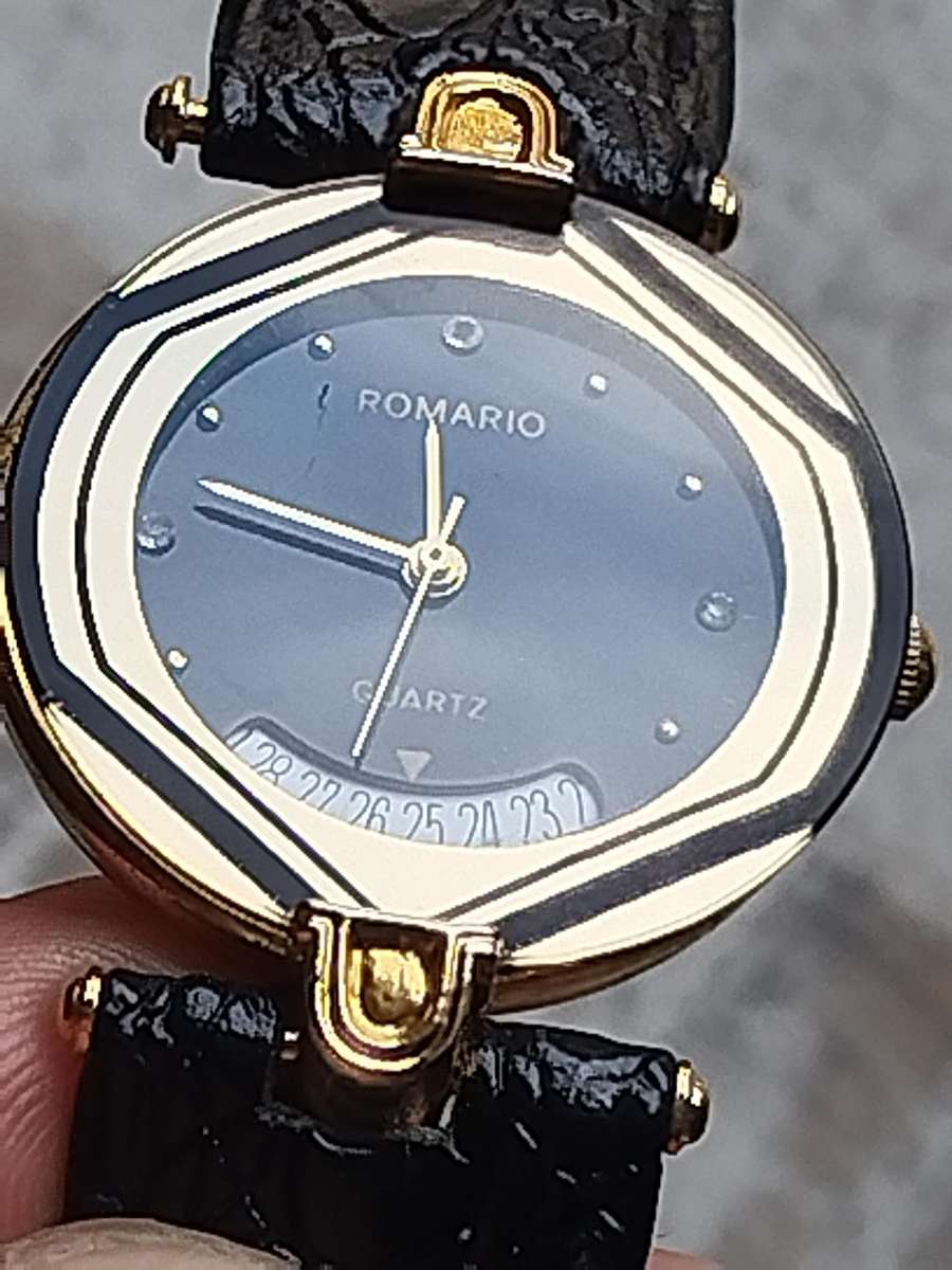 ELEGANT LADIES ROMARIO 18K GOLD ELECTROPLATED WATCH IN EXCELLENT WORKING CONDITION