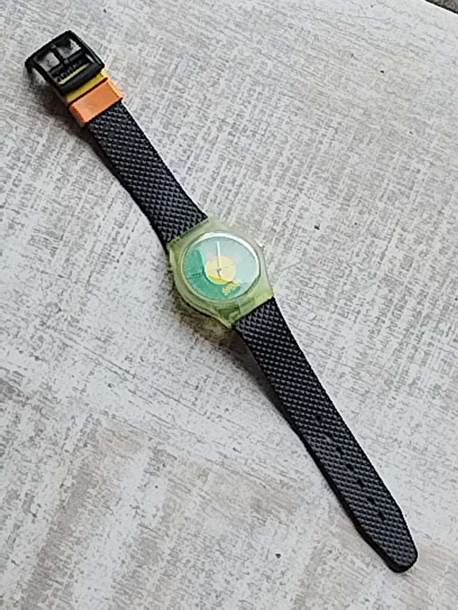 MENS SQUASH SPORTS WATCH IN EXCELLENT WORKING CONDITION