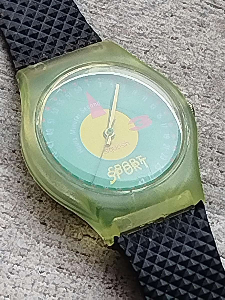 MENS SQUASH SPORTS WATCH IN EXCELLENT WORKING CONDITION