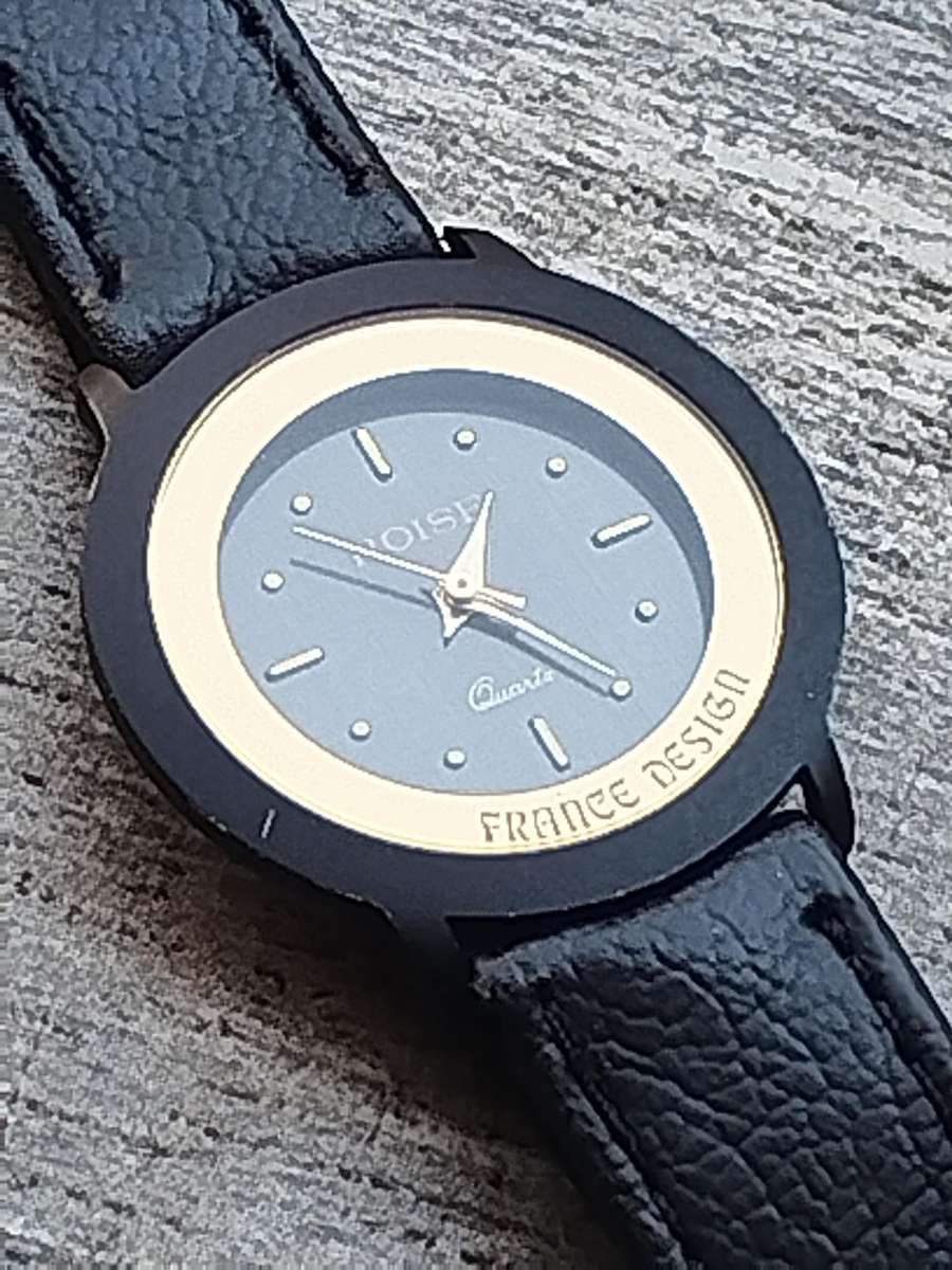 STUNNING AND ELEGANT LADIES POISE FRANCE DESIGN GOLD WATCH IN EXCELLENT WORKING CONDITION