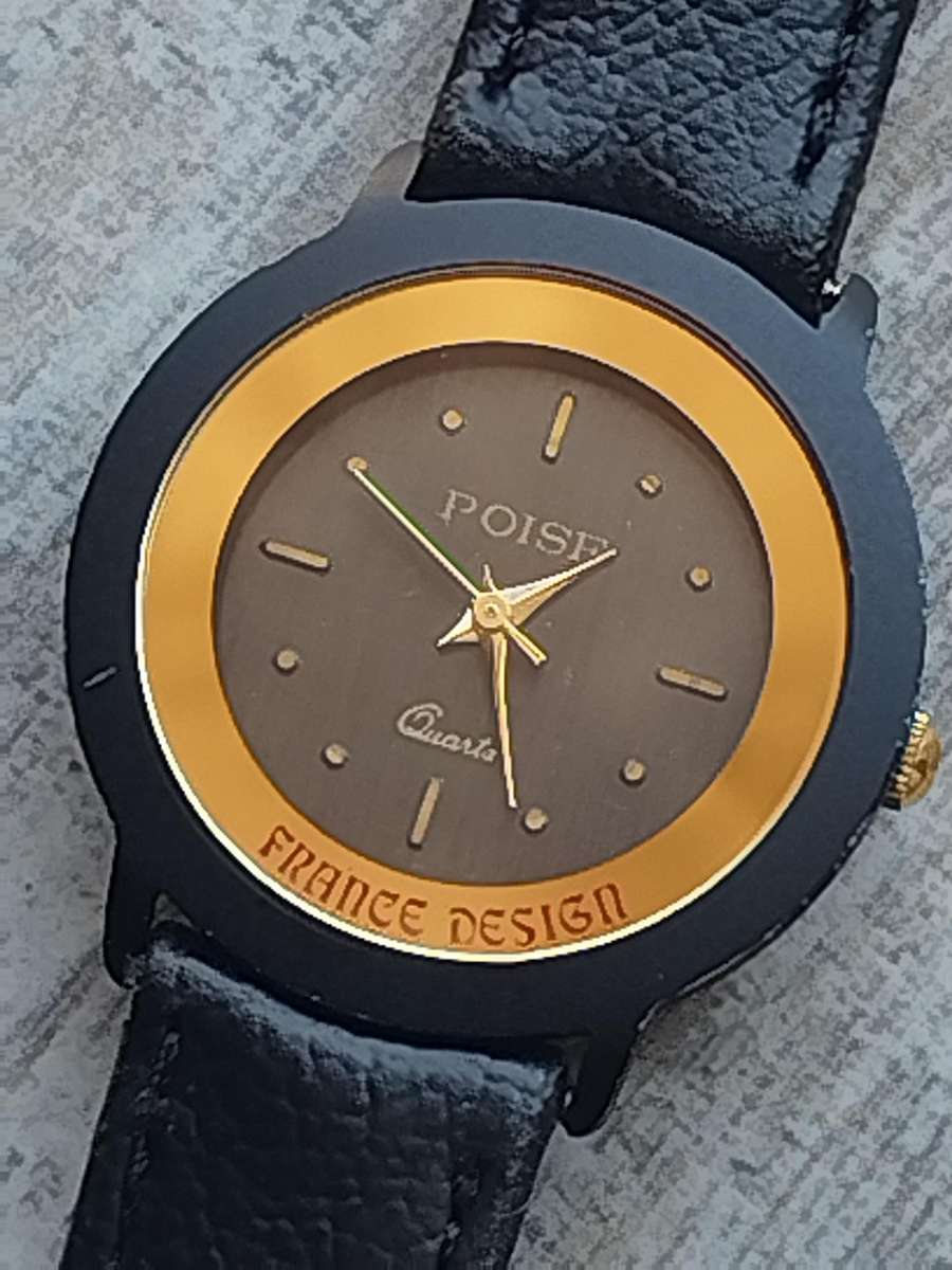 STUNNING AND ELEGANT LADIES POISE FRANCE DESIGN GOLD WATCH IN EXCELLENT WORKING CONDITION