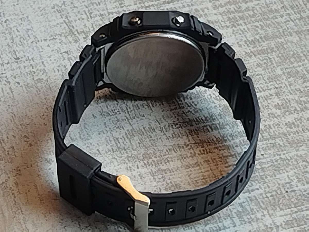 MENS VINTAGE CONVOY G-SHOCK DIGITAL WATCH IN EXCELLENT WORKING CONDITION