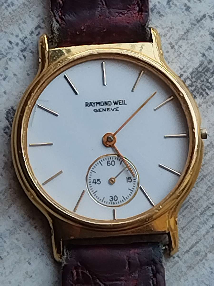 MENS VINTAGE RAYMOND WEIL 18K GOLD ELECTROPLATED WATCH WITH ORIGINAL RW STRAP - UNTESTED NO CROWN