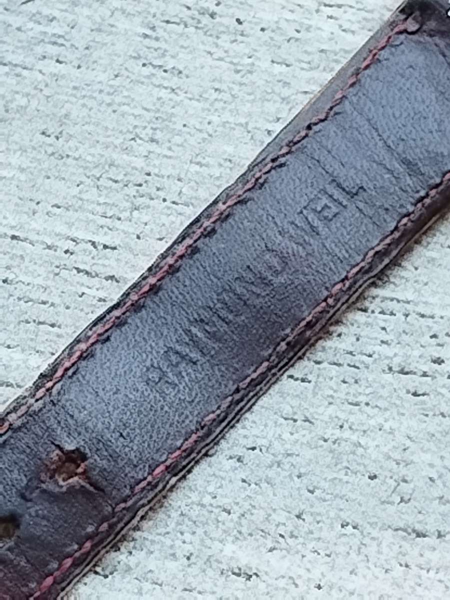 MENS VINTAGE RAYMOND WEIL 18K GOLD ELECTROPLATED WATCH WITH ORIGINAL RW STRAP - UNTESTED NO CROWN