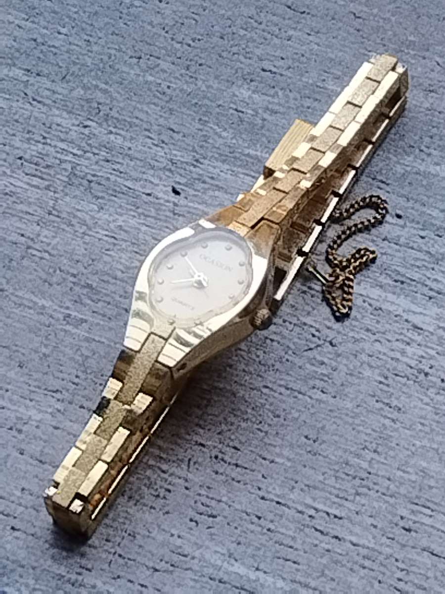 LADIES GOLD OCASION WATCH IN EXCELLENT WORKING CONDITION