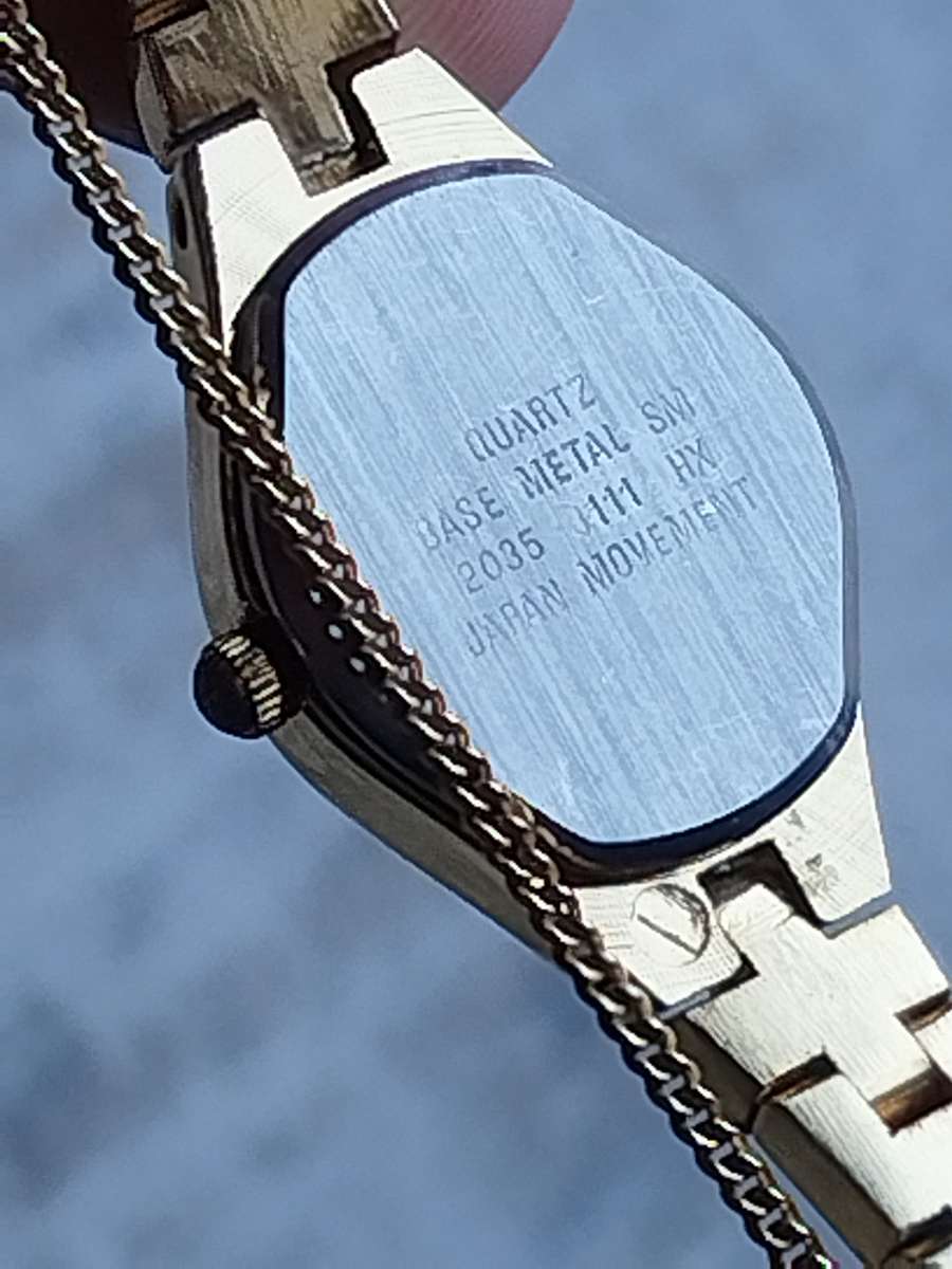 LADIES GOLD OCASION WATCH IN EXCELLENT WORKING CONDITION