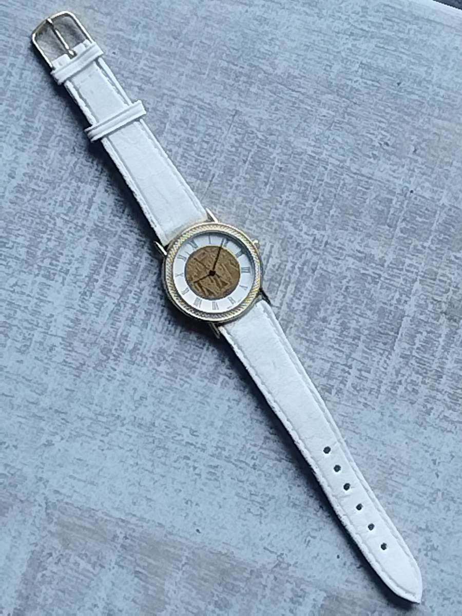 LADIES STUNNING MIYOKO GOLD AND WHITE WATCH IN EXCELLENT WORKING CONDITION