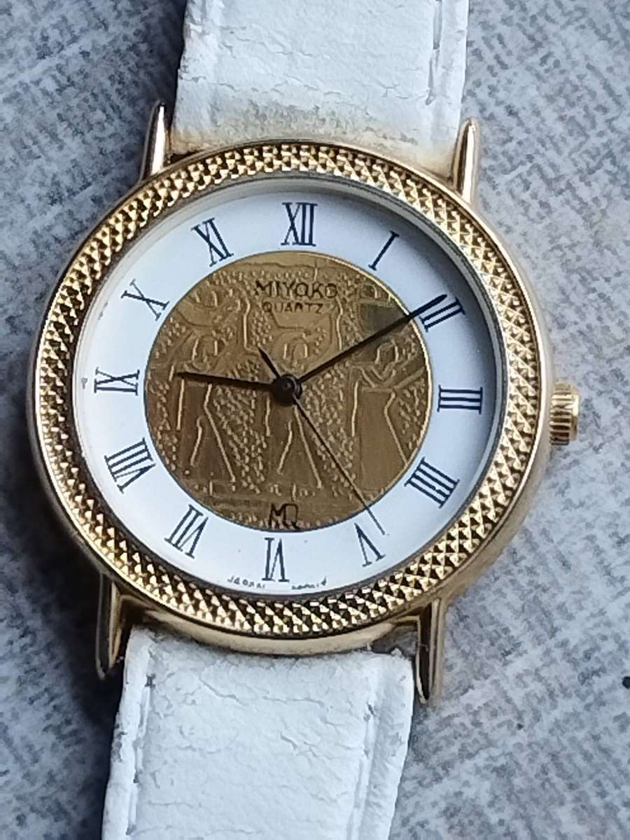 LADIES STUNNING MIYOKO GOLD AND WHITE WATCH IN EXCELLENT WORKING CONDITION