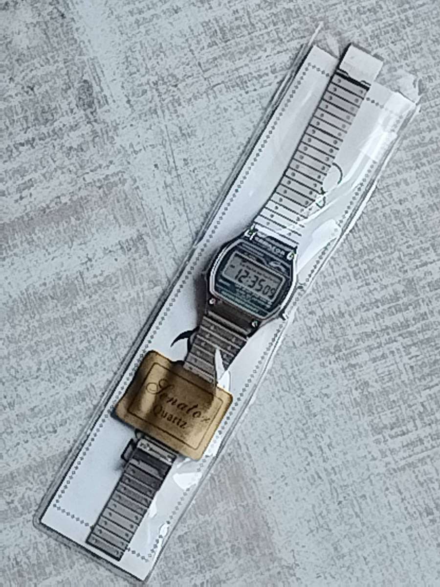 MENS VINTAGE SENATOR CHRONOGRAPH DIGITAL WATCH WITH ORIG PACKAGING AND INSTRUCTIONS MANUAL