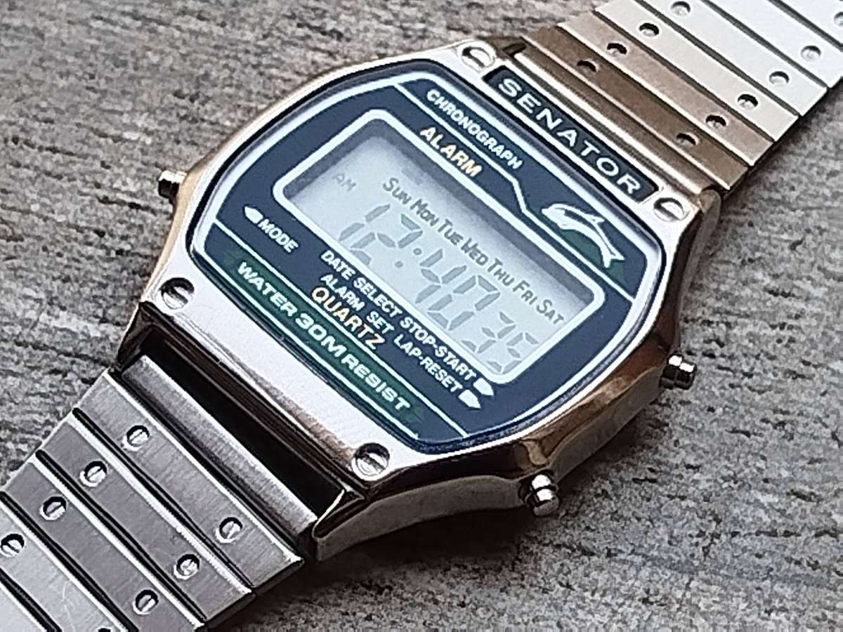 MENS VINTAGE SENATOR CHRONOGRAPH DIGITAL WATCH WITH ORIG PACKAGING AND INSTRUCTIONS MANUAL