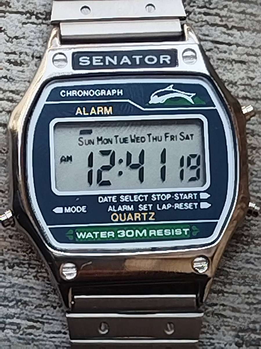 MENS VINTAGE SENATOR CHRONOGRAPH DIGITAL WATCH WITH ORIG PACKAGING AND INSTRUCTIONS MANUAL