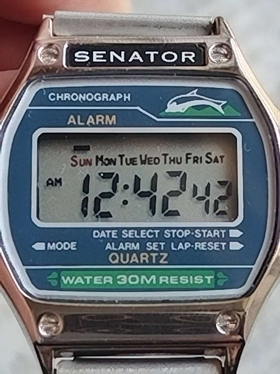 MENS VINTAGE SENATOR CHRONOGRAPH DIGITAL WATCH WITH ORIG PACKAGING AND INSTRUCTIONS MANUAL