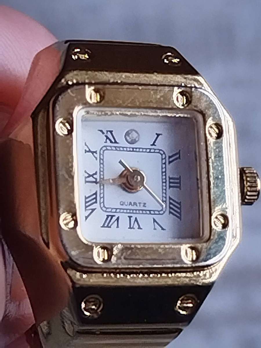 MENS VINTAGE GOLD PLATED RING WATCH IN EXCELLENT WORKING CONDITION