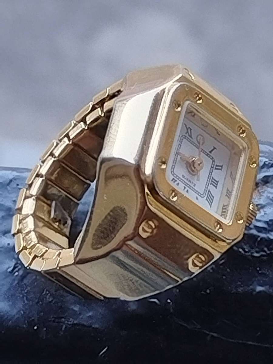 MENS VINTAGE GOLD PLATED RING WATCH IN EXCELLENT WORKING CONDITION