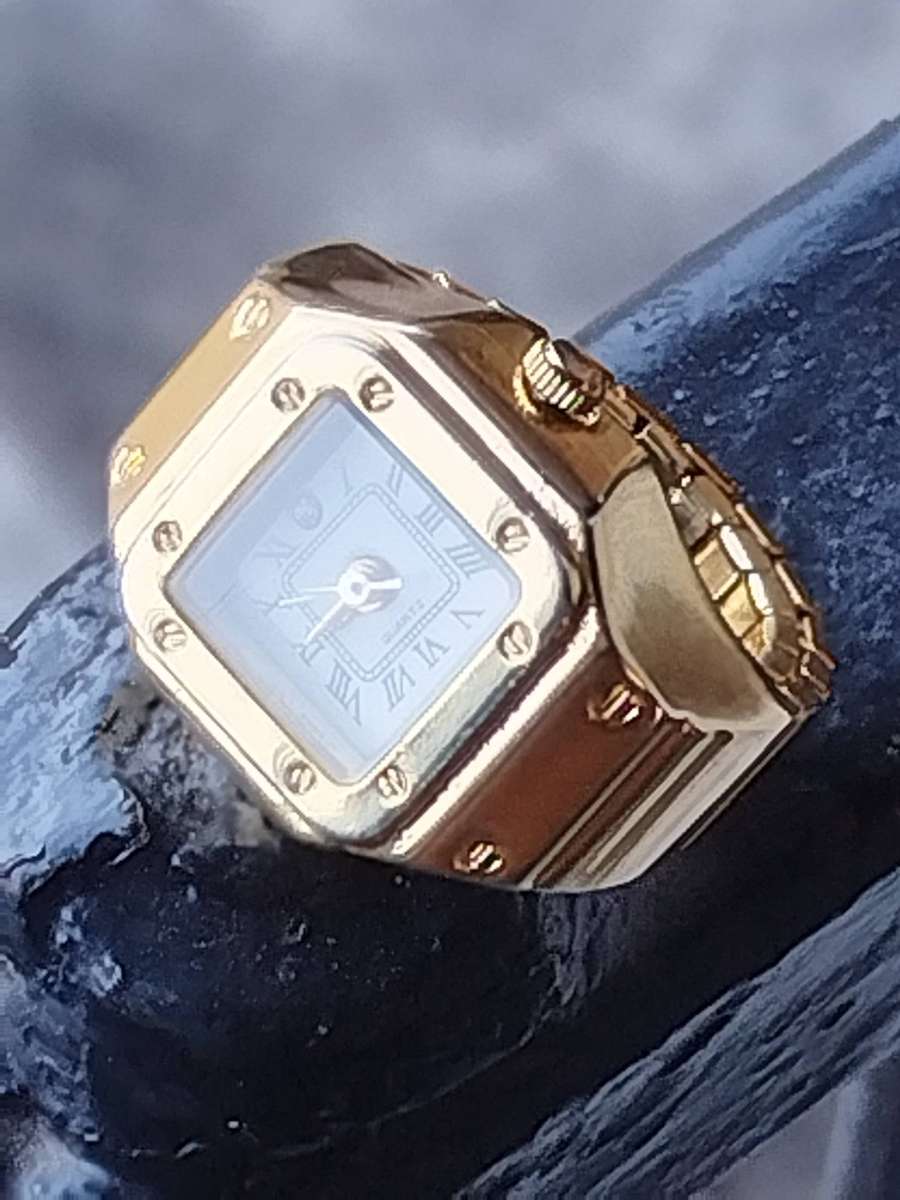 MENS VINTAGE GOLD PLATED RING WATCH IN EXCELLENT WORKING CONDITION