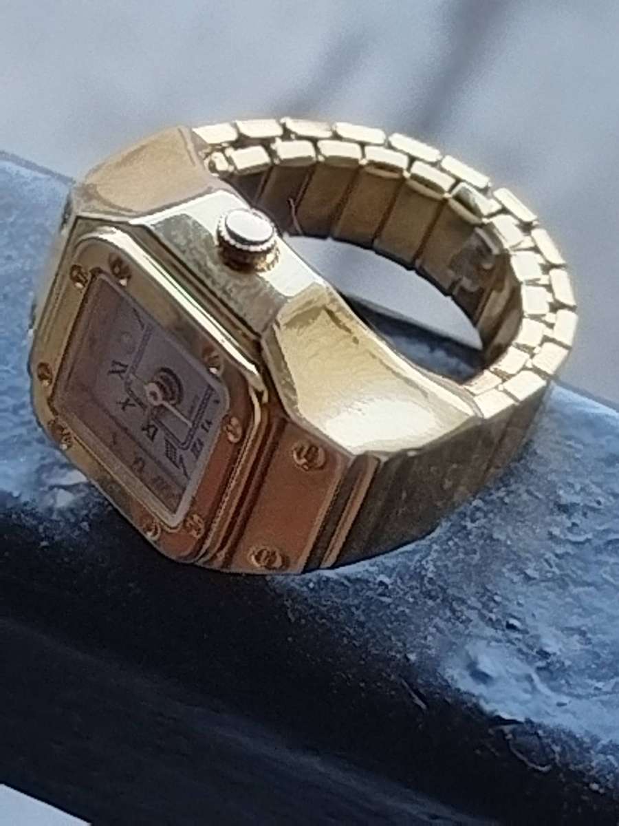 MENS VINTAGE GOLD PLATED RING WATCH IN EXCELLENT WORKING CONDITION