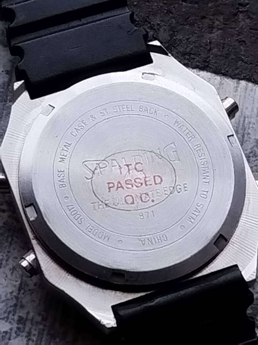 MENS DIGITAL WATCH COLLECTION - ALL UNTESTED SELLING FOR SPARES OR REPAIRS BIDDING FOR ALL 7 WATCHES