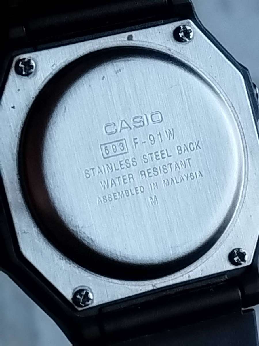 MENS DIGITAL WATCH COLLECTION - ALL UNTESTED SELLING FOR SPARES OR REPAIRS BIDDING FOR ALL 7 WATCHES