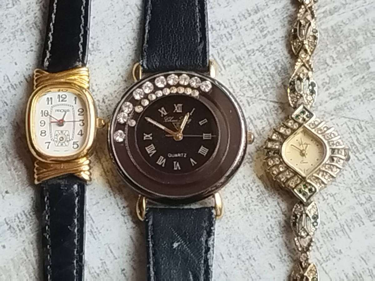 LADIES WATCH COLLECTION ALL IN EXCELLENT WORKING CONDITION - BIDDING FOR ALL 3 WATCHES
