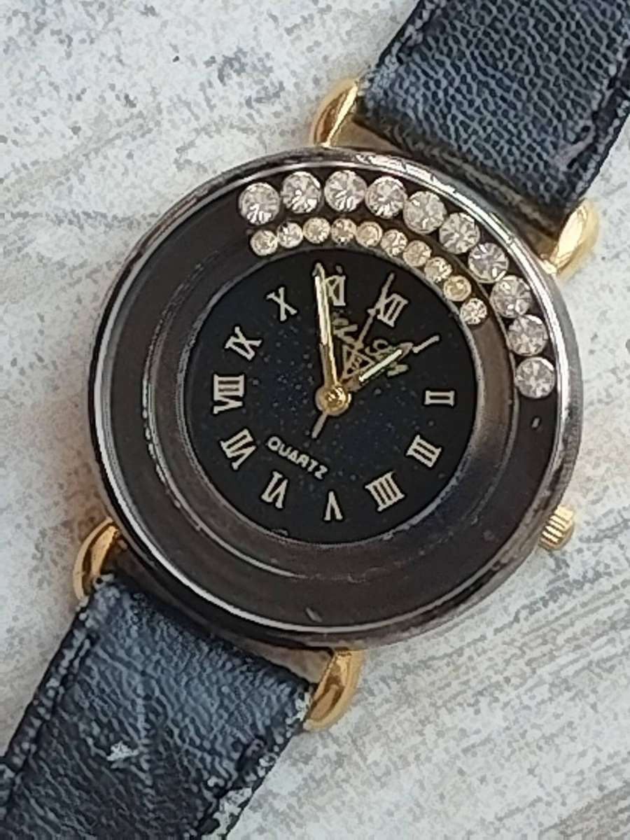 LADIES WATCH COLLECTION ALL IN EXCELLENT WORKING CONDITION - BIDDING FOR ALL 3 WATCHES