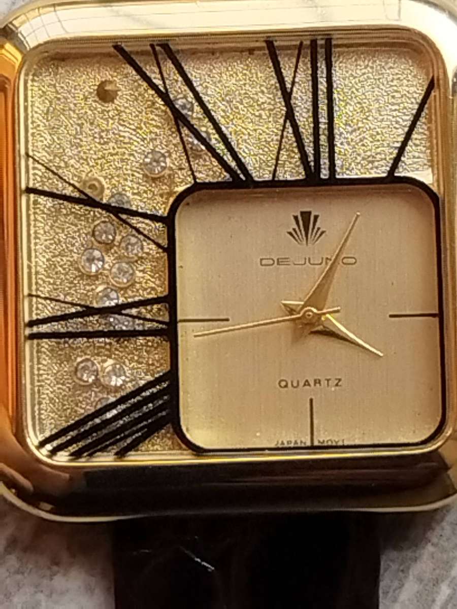 LADIES DEJUNO GOLD 35MM WATCH IN EXCELLENT WORKING CONDITION