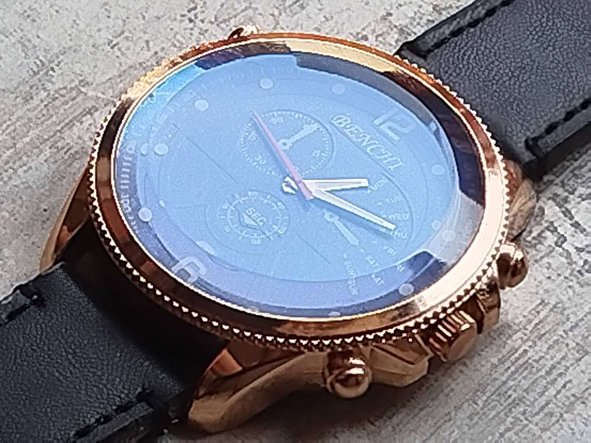 MENS FASHION BULKY 50MM BENCHI WATCH IN EXCELLENT WORKING CONDITION