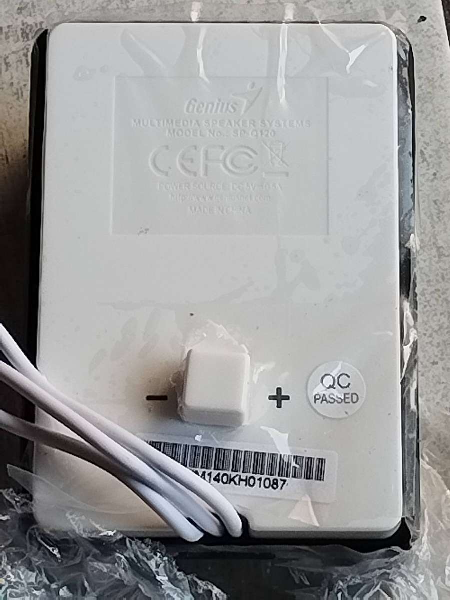 GENIUS SP-Q120 USB POWERED COMPUTER SPEAKERS - UNUSED STILL IN BOX