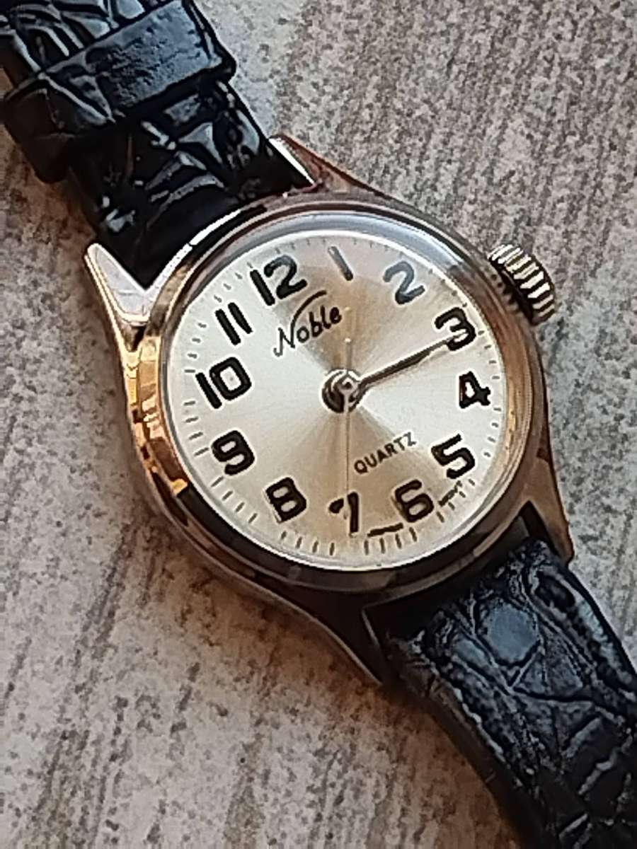 LADIES WATCH COLLECTION ALL IN EXCELLENT WORKING CONDITION - BIDDING FOR ALL 3 WATCHES