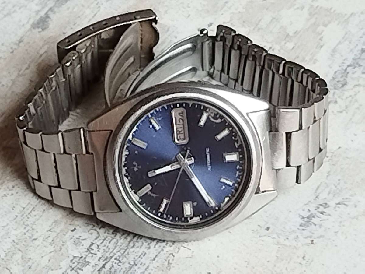 MENS SEIKO 7009-3040 AUTOMATIC WATCH