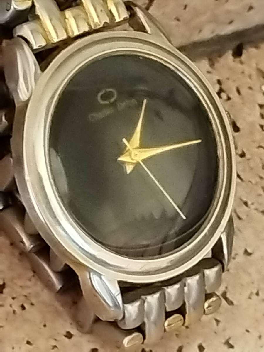 MENS VINTAGE CHARLES DELON WATCH IN EXCELLENT WORKING CONDITION