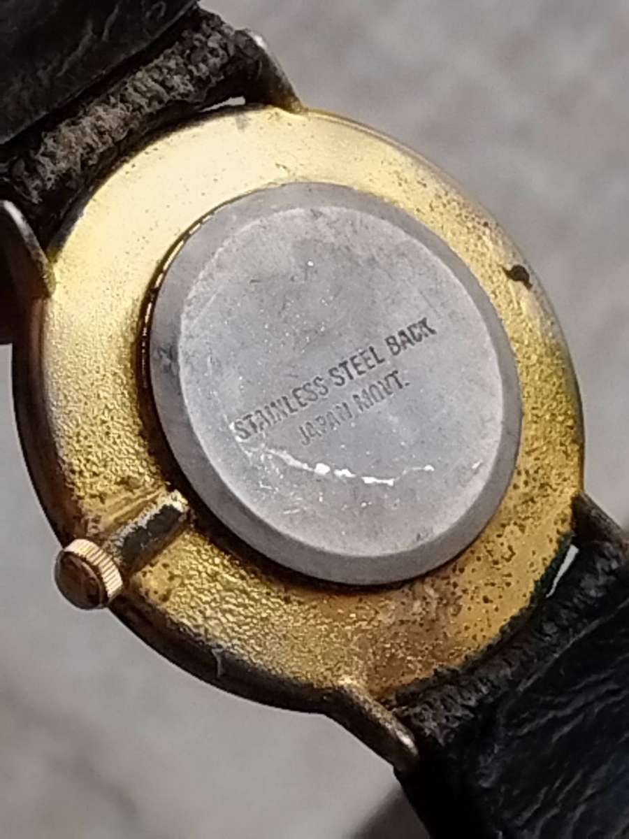 MENS VINTAGE SENATOR WATCH WITH 2 EXTRA FREE LEATHER STRAPS IN EXCELLENT WORKING CONDITION