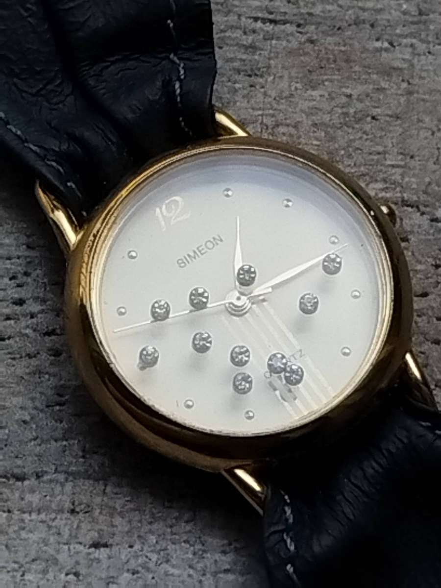 LADIES ELEGANT SIMEON GOLD WATCH IN EXCELLENT WORKING CONDITION