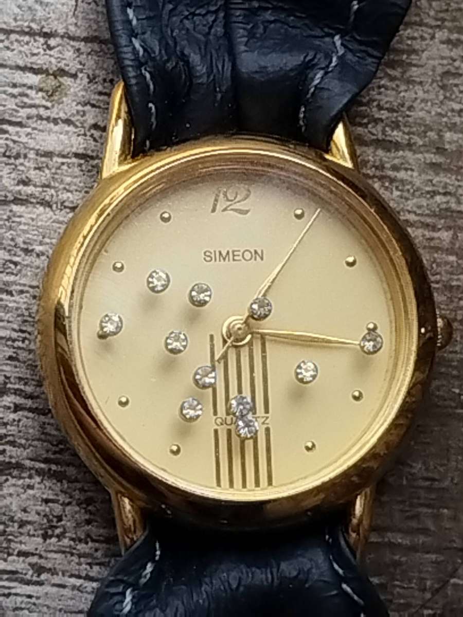 LADIES ELEGANT SIMEON GOLD WATCH IN EXCELLENT WORKING CONDITION
