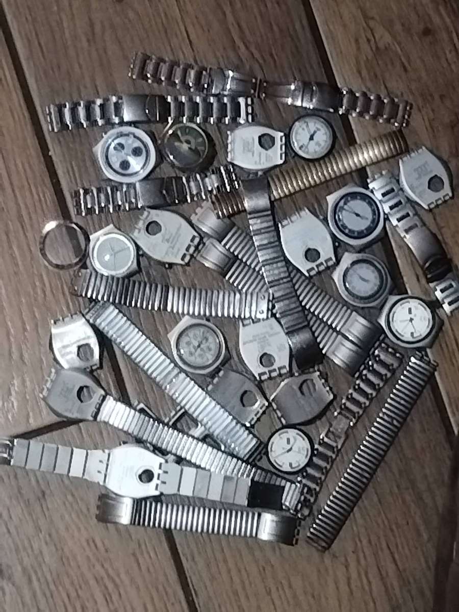 SWATCH WATCH CASINGS AND STRAPS - BIDDING FOR ALL