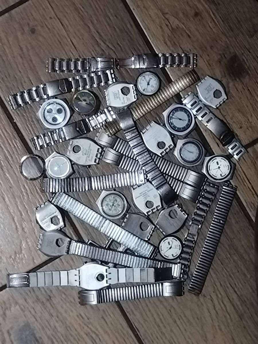 SWATCH WATCH CASINGS AND STRAPS - BIDDING FOR ALL