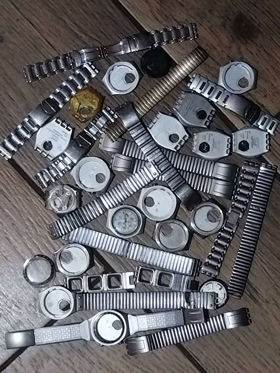 SWATCH WATCH CASINGS AND STRAPS - BIDDING FOR ALL