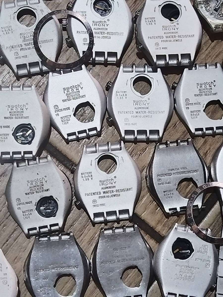 SWATCH WATCH CASINGS AND STRAPS - BIDDING FOR ALL