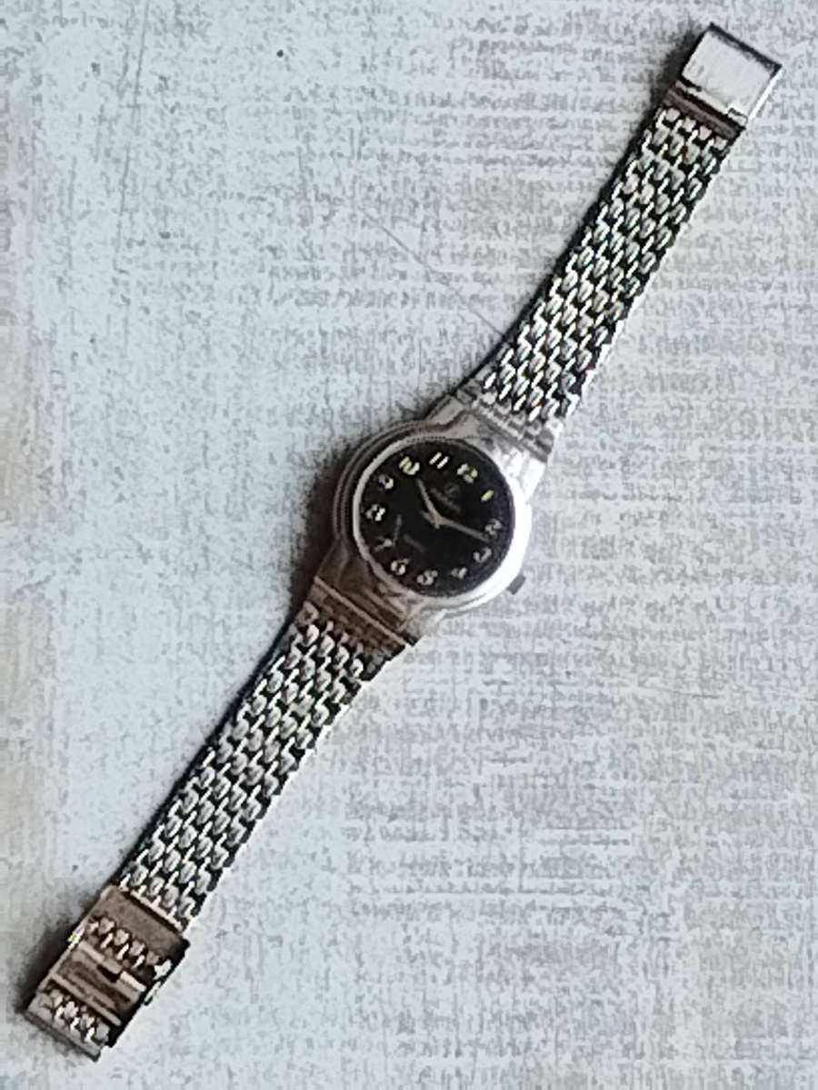 MENS VINTAGE FARAH WATCH IN EXCELLENT WORKING CONDITION