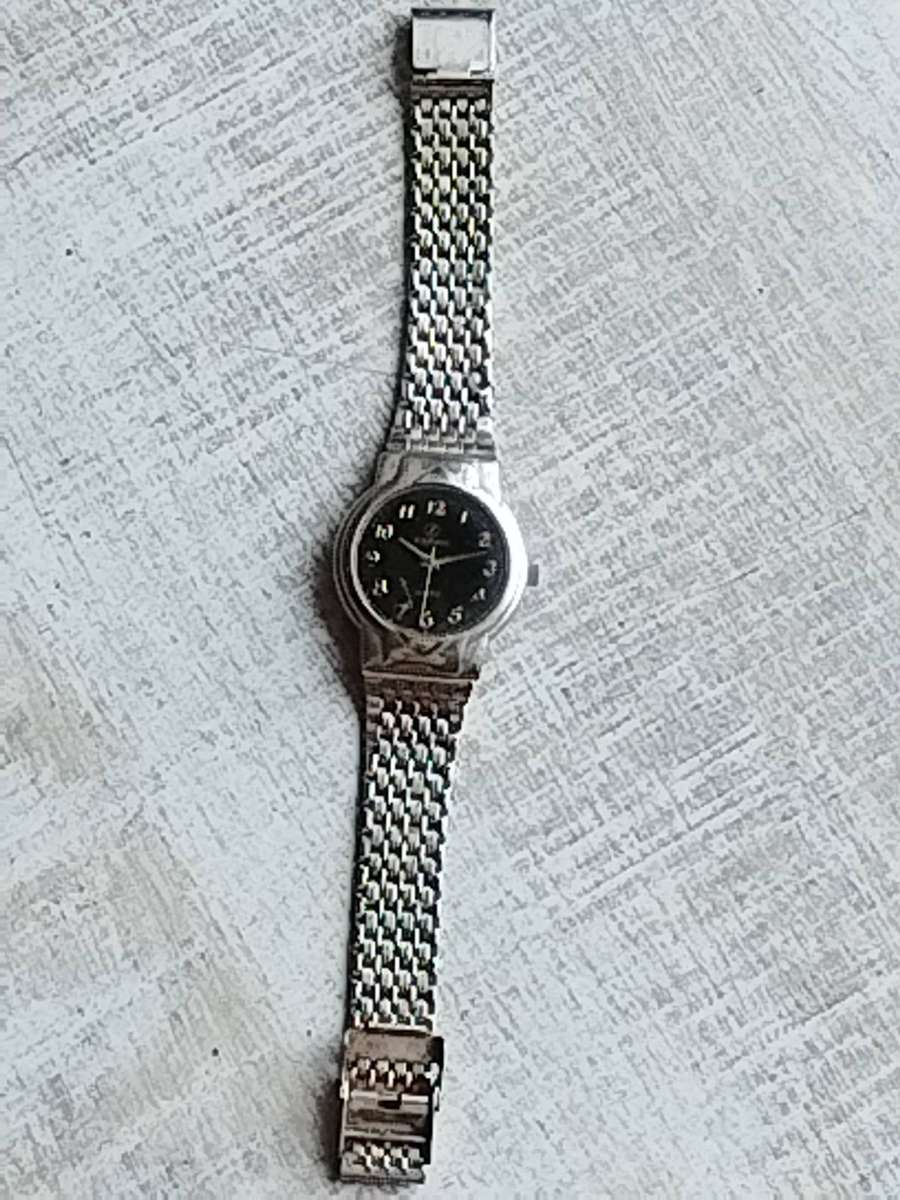 MENS VINTAGE FARAH WATCH IN EXCELLENT WORKING CONDITION