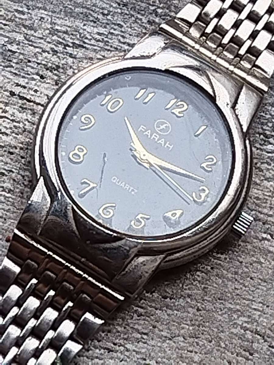 MENS VINTAGE FARAH WATCH IN EXCELLENT WORKING CONDITION