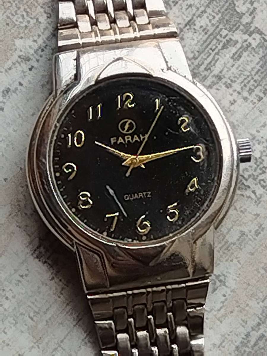 MENS VINTAGE FARAH WATCH IN EXCELLENT WORKING CONDITION