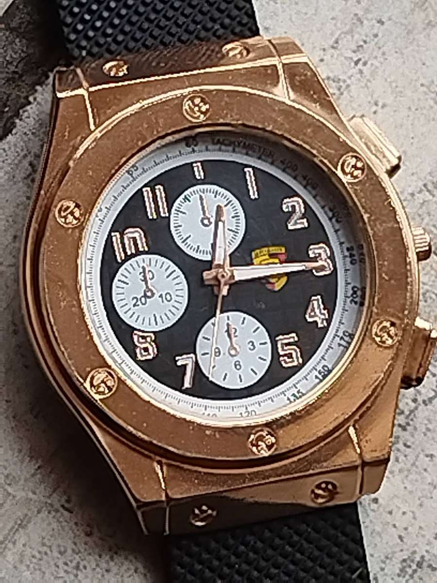 MENS FASHION BAISHA HUGE FACE GOLD WATCH IN EXCELLENT WORKING CONDITION