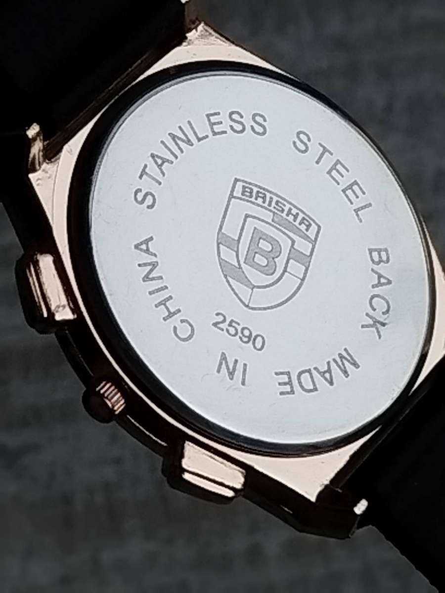 MENS FASHION BAISHA HUGE FACE GOLD WATCH IN EXCELLENT WORKING CONDITION