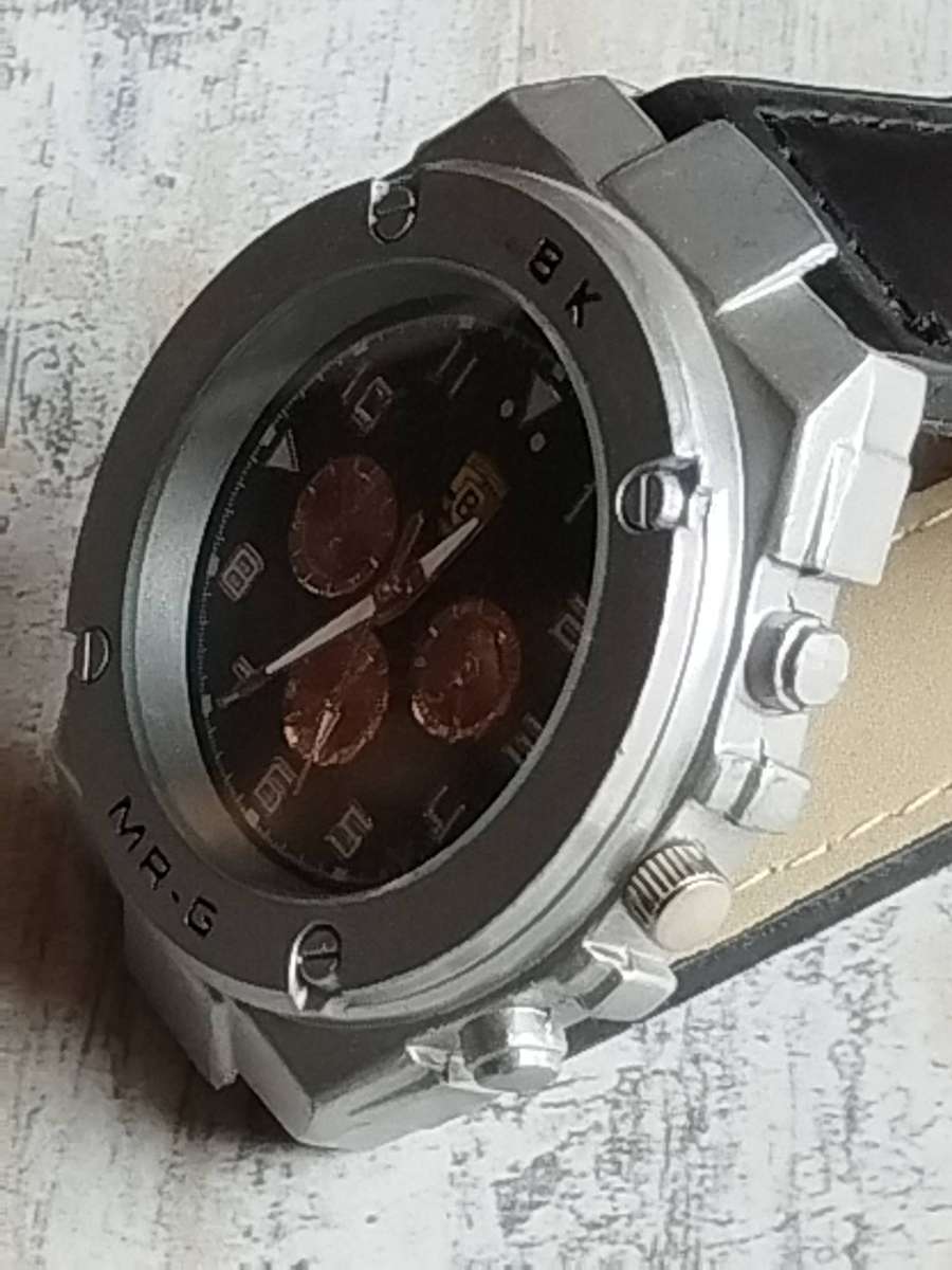 MENS FASHION BAISHA WATCH WITH HUGE 50MM DIAL IN EXCELLENT WORKING CONDITION