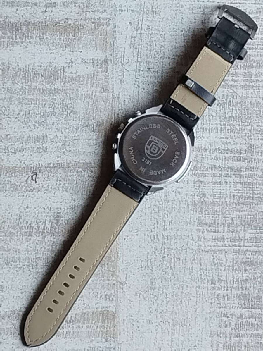 MENS FASHION BAISHA WATCH WITH HUGE 50MM DIAL IN EXCELLENT WORKING CONDITION