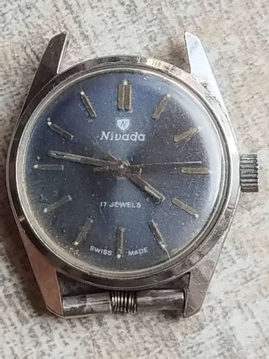 MENS VINTAGE SWISS NIVADA 17 JEWELS MANUAL WIND WATCH - UNTESTED SELLING FOR SPARES OR REPAIRS