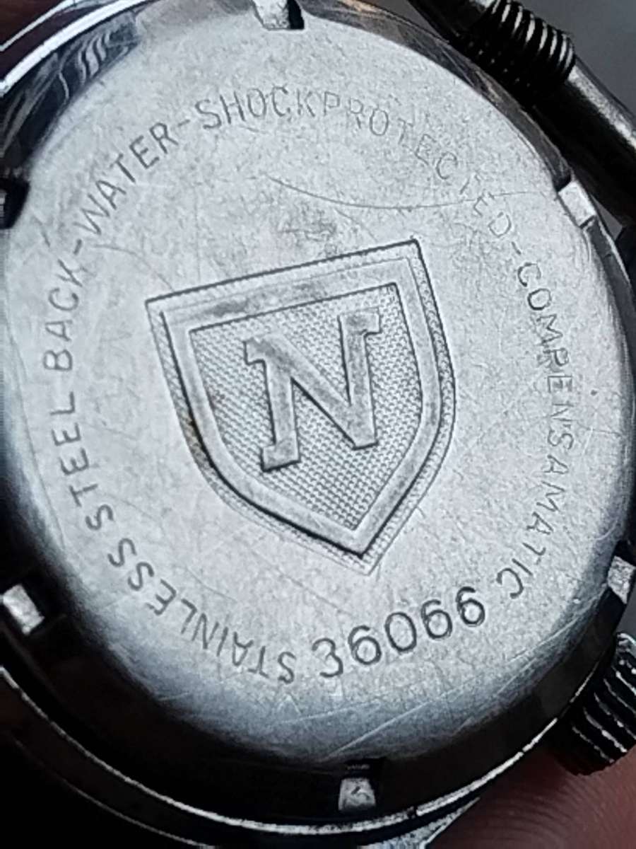 MENS VINTAGE SWISS NIVADA 17 JEWELS MANUAL WIND WATCH - UNTESTED SELLING FOR SPARES OR REPAIRS