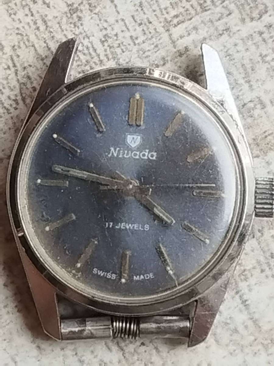 MENS VINTAGE SWISS NIVADA 17 JEWELS MANUAL WIND WATCH - UNTESTED SELLING FOR SPARES OR REPAIRS