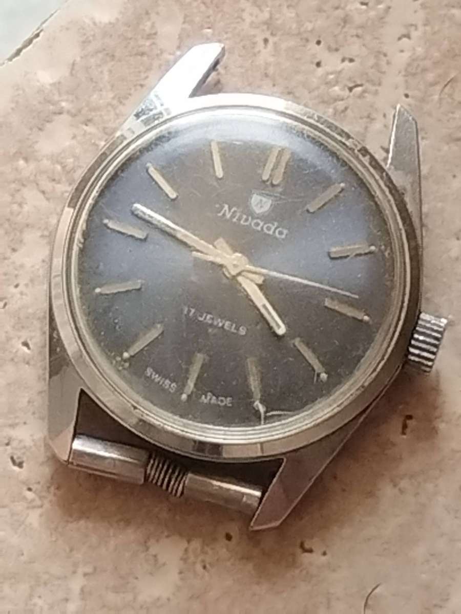 MENS VINTAGE SWISS NIVADA 17 JEWELS MANUAL WIND WATCH - UNTESTED SELLING FOR SPARES OR REPAIRS